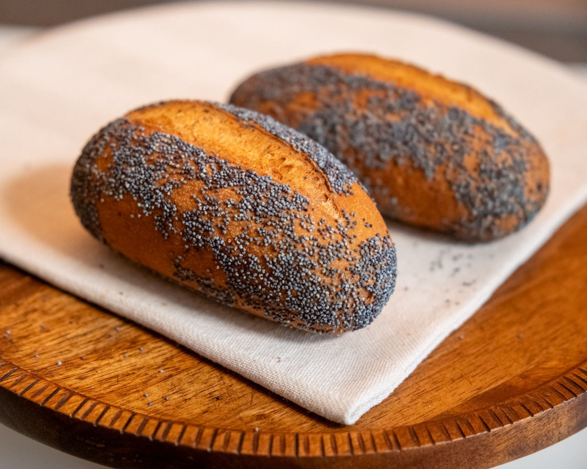 Bruine glutenvrije pistolets (2 stuks) maanzaad Tarwevrij & Melkvrij